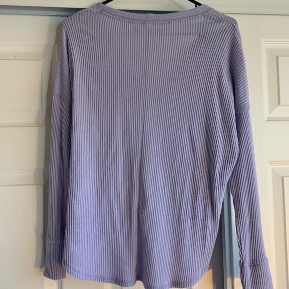 Abercrombie sweater top - Picture 2 of 2